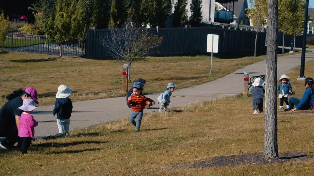 nature-play-in-urban-spaces-poster
